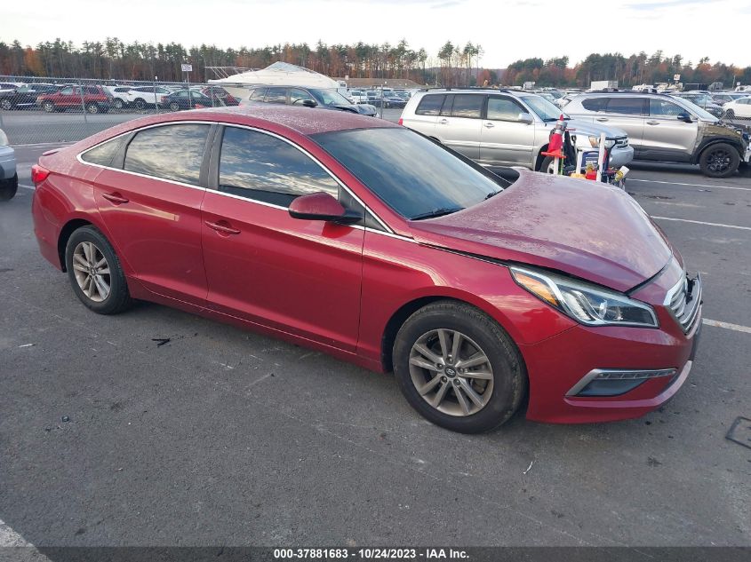 2015 HYUNDAI SONATA 2.4L SE - 5NPE24AF5FH073693