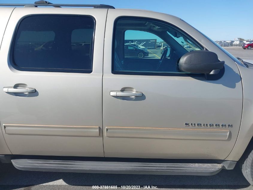 2014 CHEVROLET SUBURBAN 1500 LT 1GNSCJE01ER147677