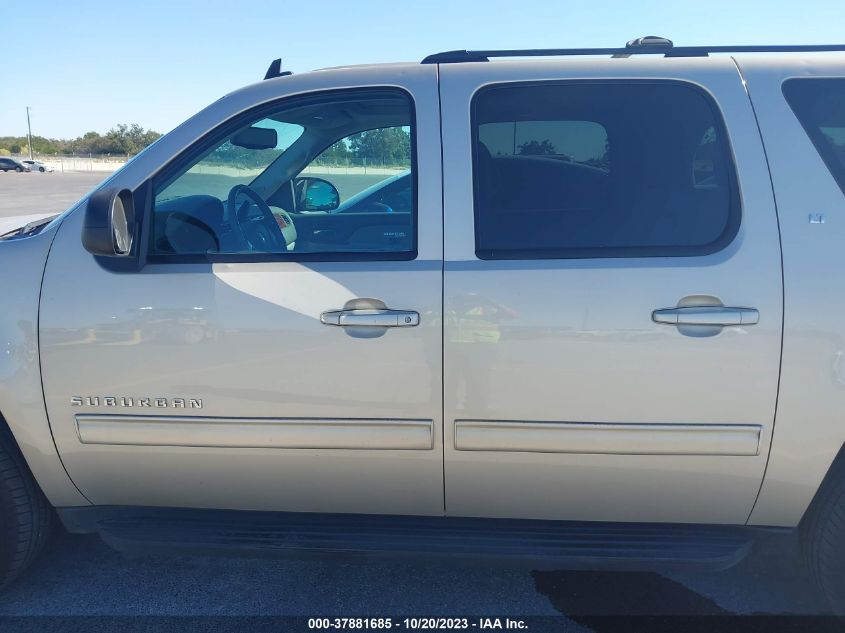 2014 CHEVROLET SUBURBAN 1500 LT 1GNSCJE01ER147677