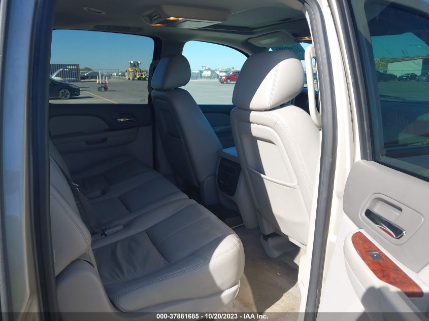 2014 CHEVROLET SUBURBAN 1500 LT 1GNSCJE01ER147677