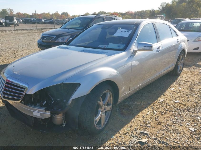 2013 MERCEDES-BENZ S-CLASS S 550 WDDNG7DB1DA515889