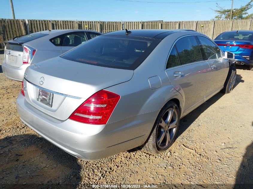 2013 MERCEDES-BENZ S-CLASS S 550 WDDNG7DB1DA515889