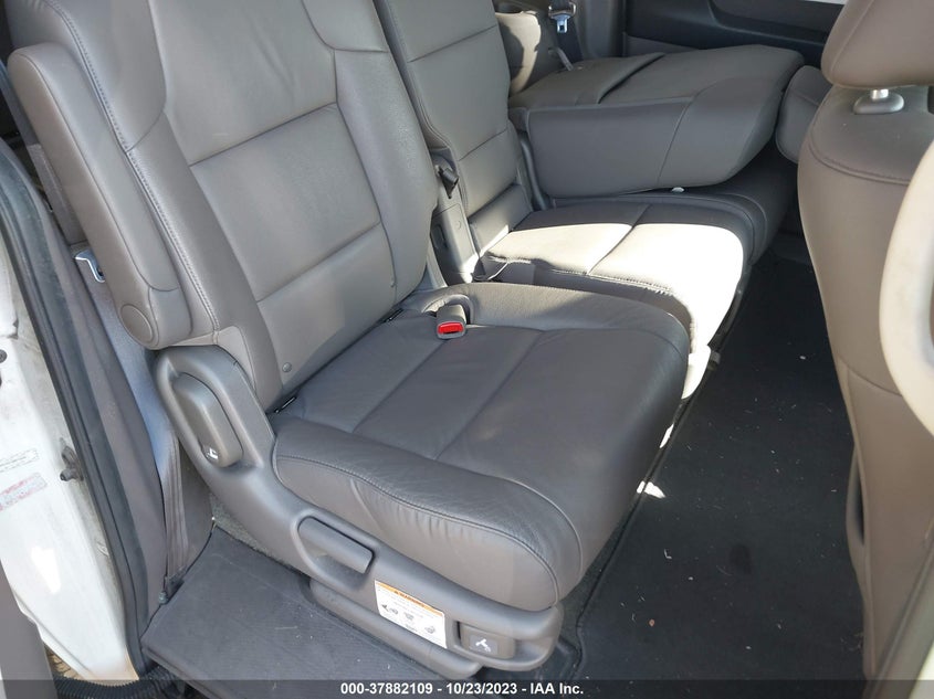 VIN 5FNRL5H67HB019890 2017 HONDA ODYSSEY EX-L