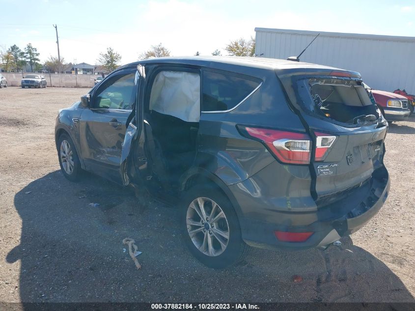 2017 FORD ESCAPE SE - 1FMCU0GD7HUC03901