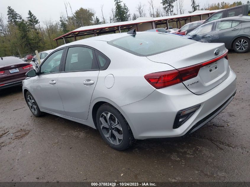 3KPF24AD1ME269991 Kia Forte LXS 3