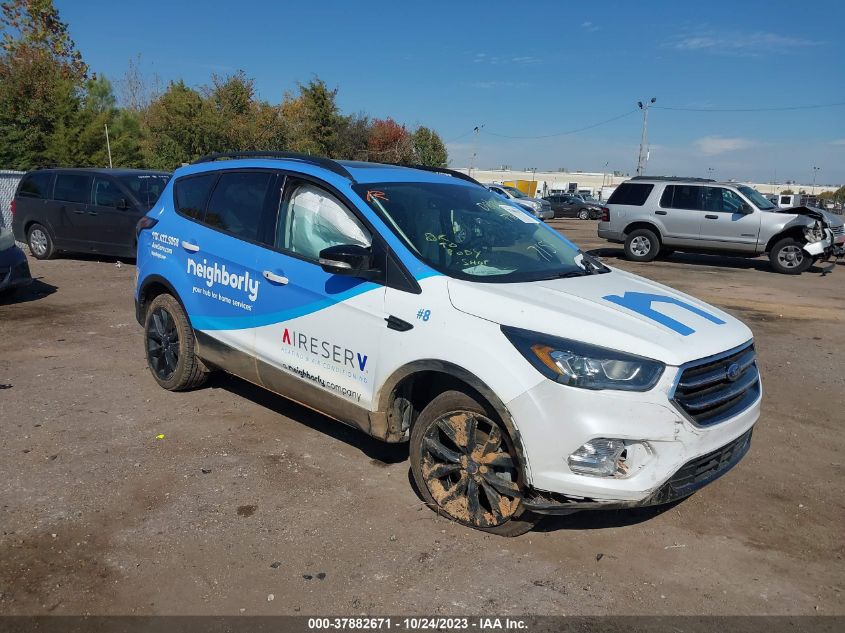 2017 FORD ESCAPE TITANIUM - 1FMCU0JD5HUD72629