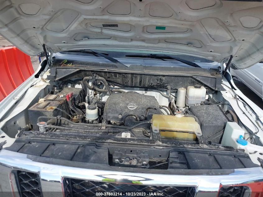 2015 NISSAN NVP SV - 5BZAF0AA0FN851852