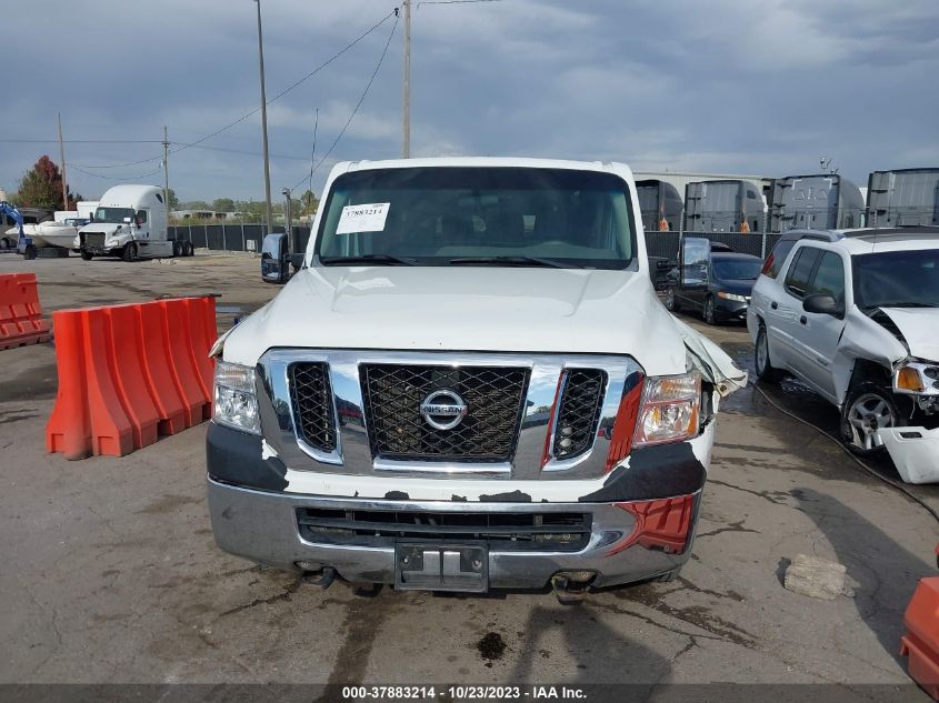 2015 NISSAN NVP SV - 5BZAF0AA0FN851852