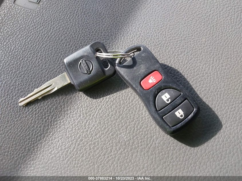 2015 NISSAN NVP SV - 5BZAF0AA0FN851852