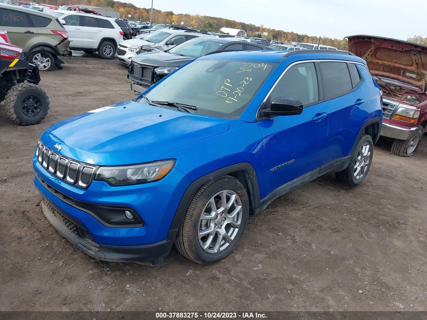 VIN 3C4NJDFB0NT209185 2022 JEEP COMPASS LATITUDE LUX