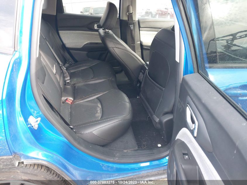 VIN 3C4NJDFB0NT209185 2022 JEEP COMPASS LATITUDE LUX