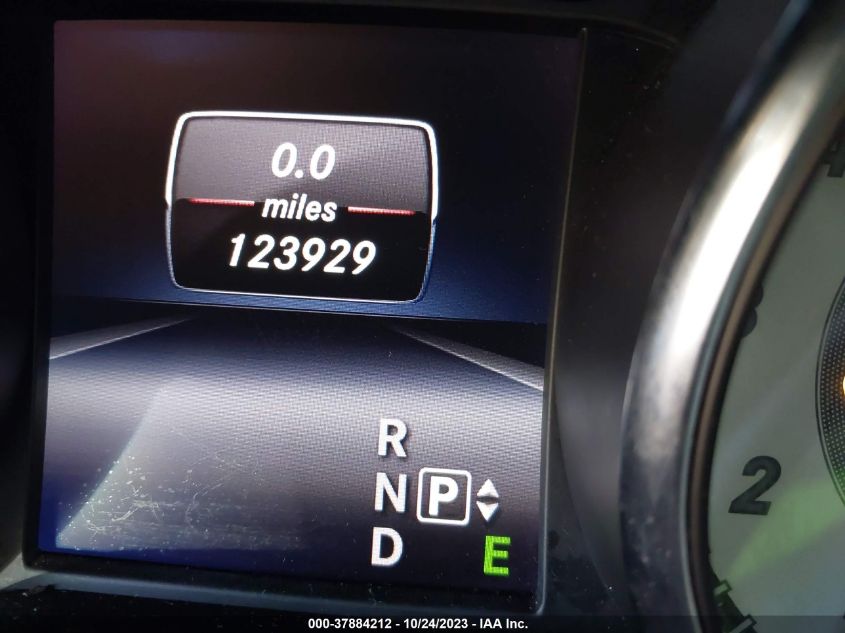 2015 MERCEDES-BENZ GLA-CLASS GLA 250 WDCTG4GB1FJ083846