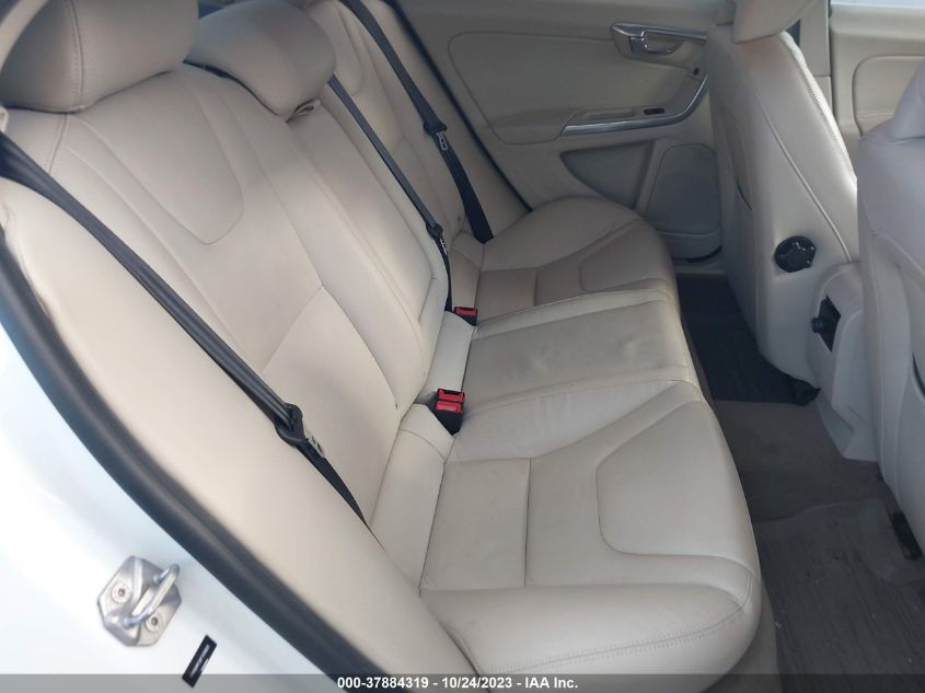 2015 VOLVO S60 PREMIER+ - YV140MFC8F1318925