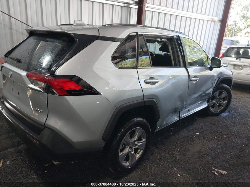 VIN 2T3W1RFV5NW234362 2022 TOYOTA RAV4 XLE