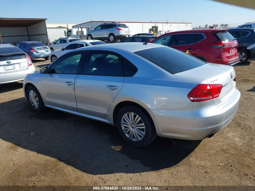 2015 VOLKSWAGEN PASSAT 1.8T S - 1VWAT7A30FC009346