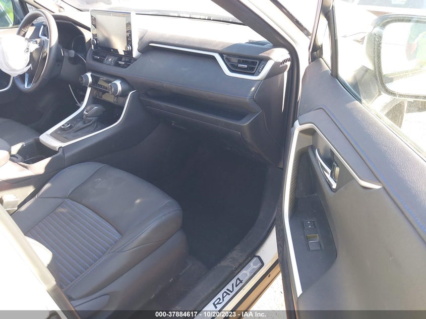 VIN 4T3E6RFV8NU077097 2022 TOYOTA RAV4 HYBRID XSE