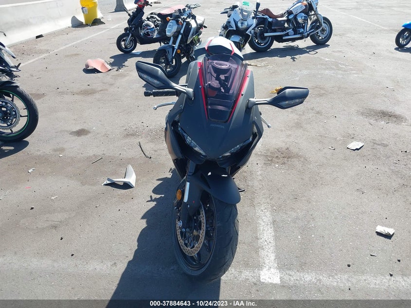 VIN JH2SC771XJK100014 2018 HONDA CBR1000 RR