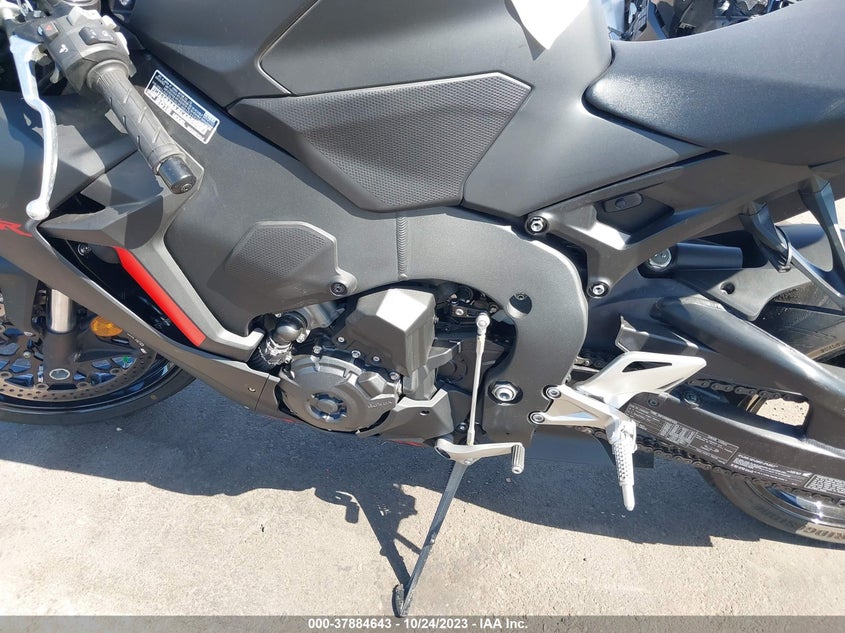 VIN JH2SC771XJK100014 2018 HONDA CBR1000 RR