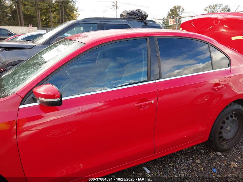 2013 VOLKSWAGEN JETTA SEDAN SE - 3VWDP7AJ3DM218737