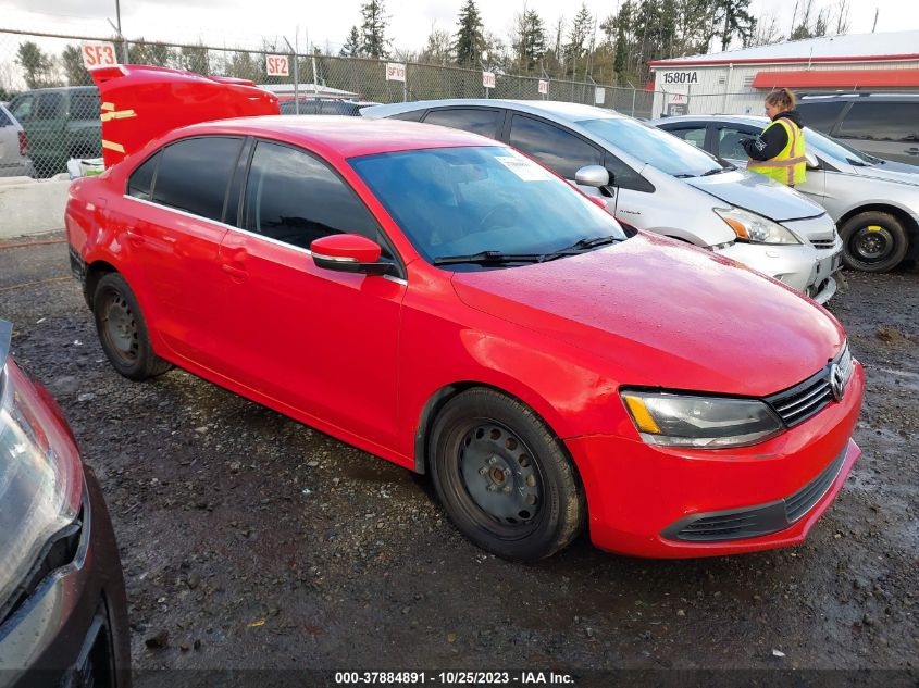 2013 VOLKSWAGEN JETTA SEDAN SE - 3VWDP7AJ3DM218737