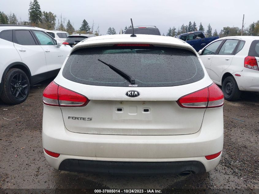 2016 KIA FORTE 5-DOOR LX - KNAFK5A83G5591098