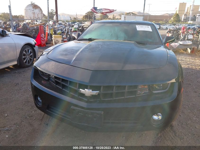 2013 CHEVROLET CAMARO LS - 2G1FA1E39D9230611