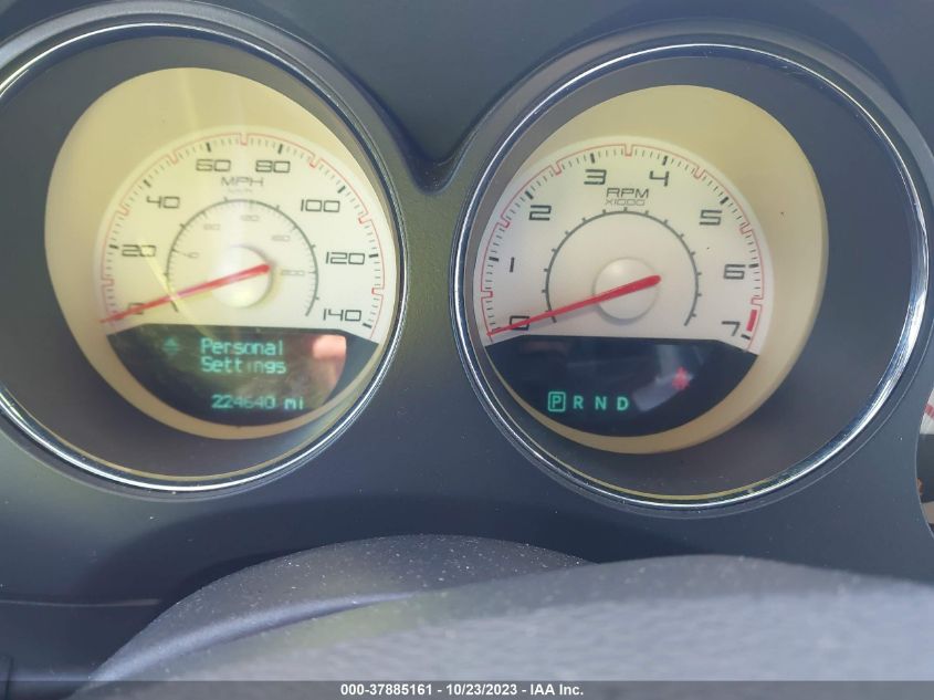 2013 DODGE CHALLENGER SXT - 2C3CDYAG2DH635657
