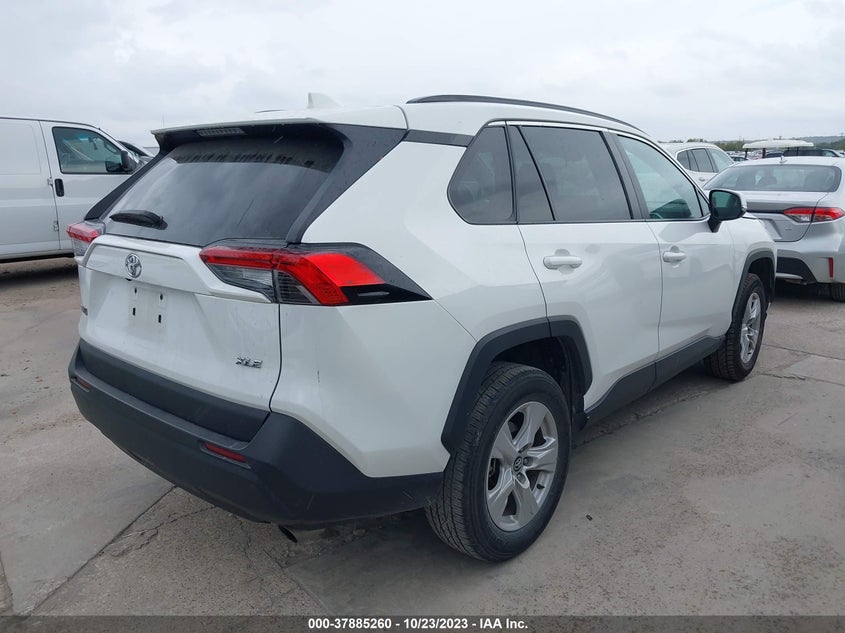 VIN 2T3W1RFV1MW119143 2021 TOYOTA RAV4 XLE