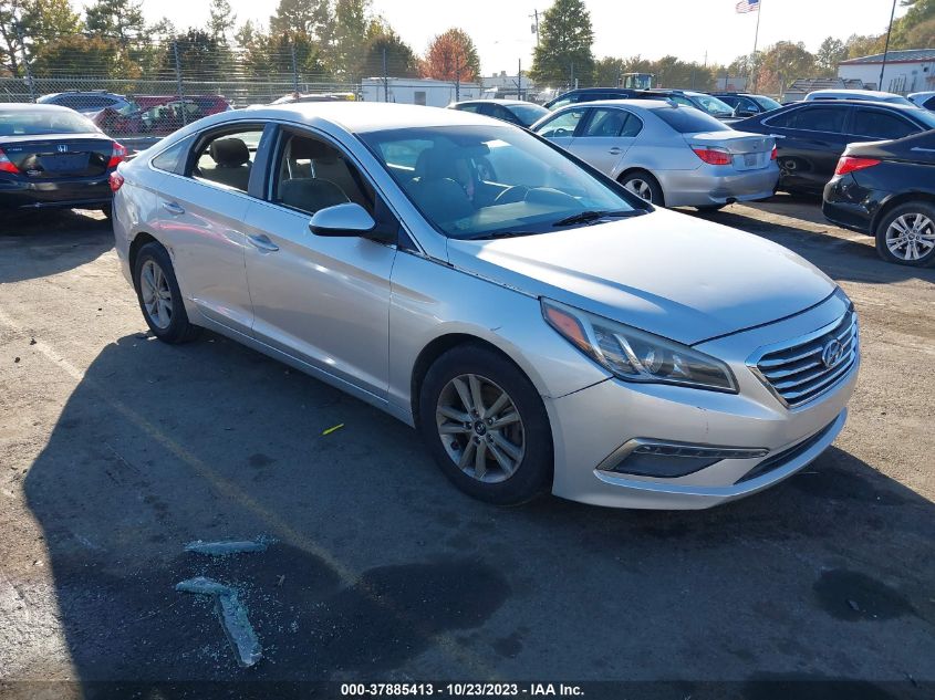 2015 HYUNDAI SONATA 2.4L SE - 5NPE24AF8FH040705