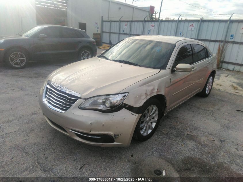 2013 CHRYSLER 200 TOURING - 1C3CCBBB8DN639626