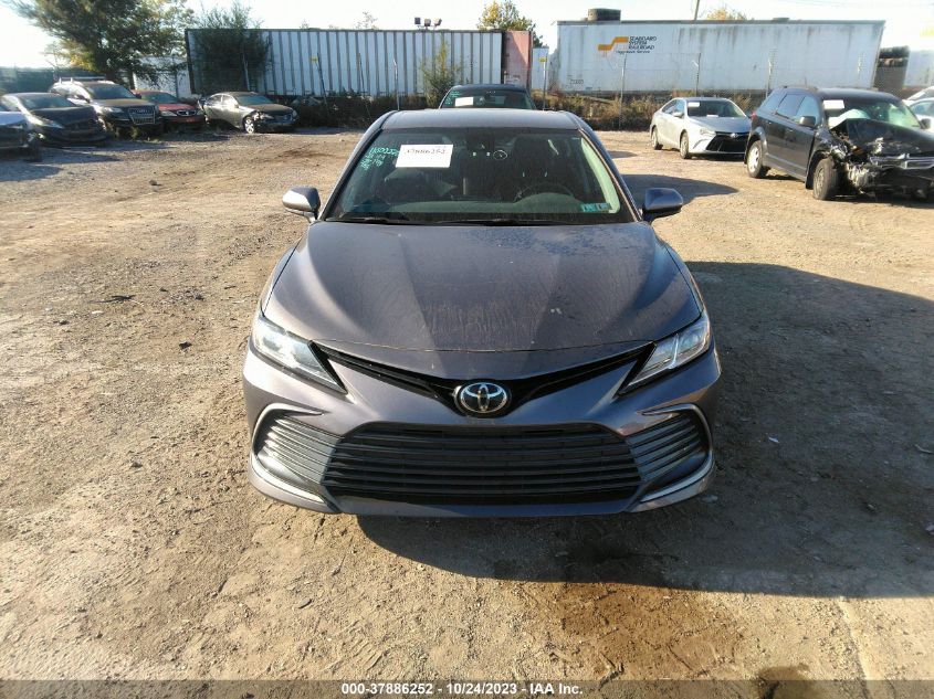 2022 TOYOTA CAMRY LE - 4T1C11AK7NU646177