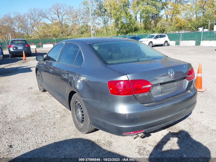 2014 VOLKSWAGEN JETTA SEDAN S - 3VW2K7AJ2EM406172