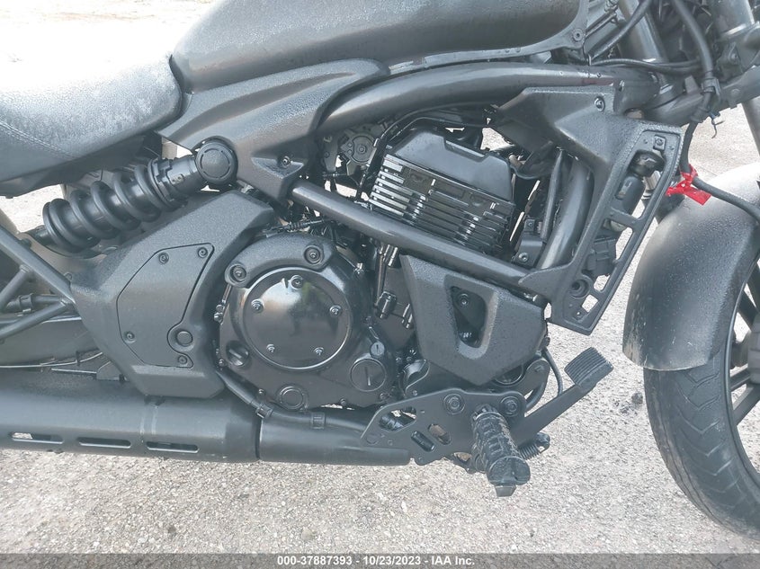VIN JKAENEC14KDA02139 2019 KAWASAKI EN650 C