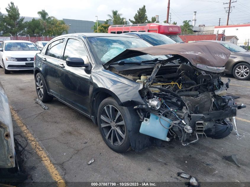 2013 CHRYSLER 200 TOURING - 1C3CCBBB2DN579648