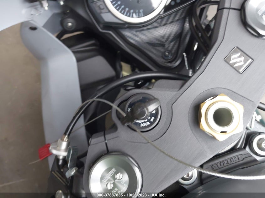 VIN JS1GN7FA6N7101044 2022 SUZUKI GSX-R600