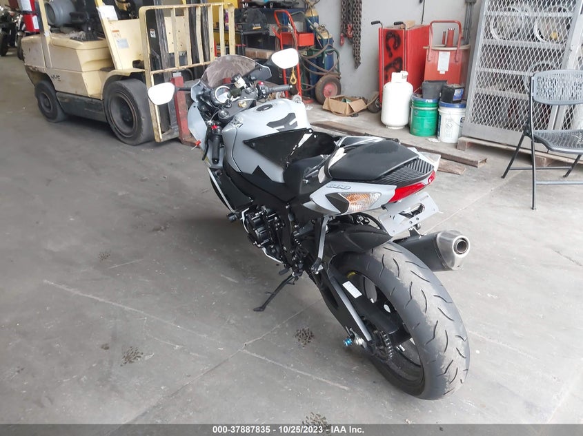 VIN JS1GN7FA6N7101044 2022 SUZUKI GSX-R600