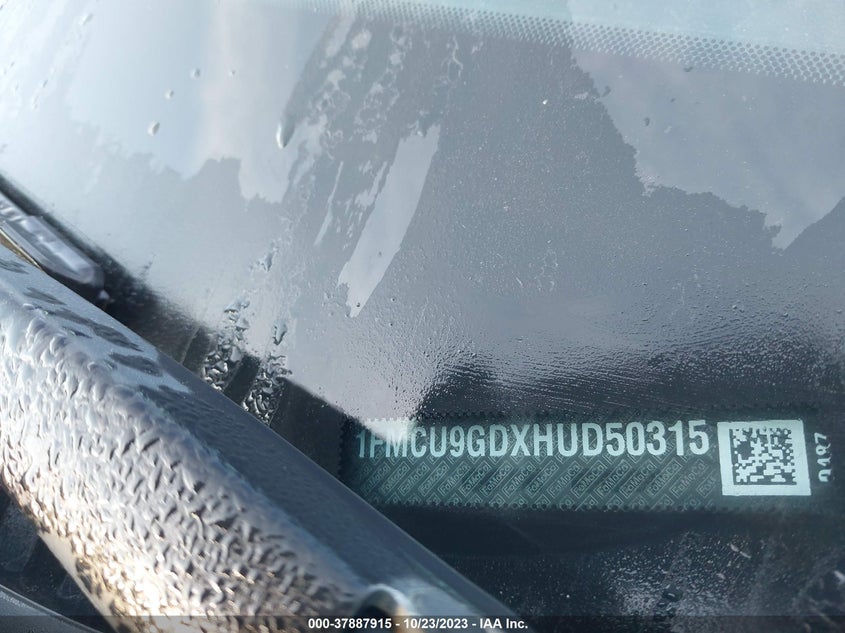 VIN 1FMCU9GDXHUD50315 2017 FORD ESCAPE SE