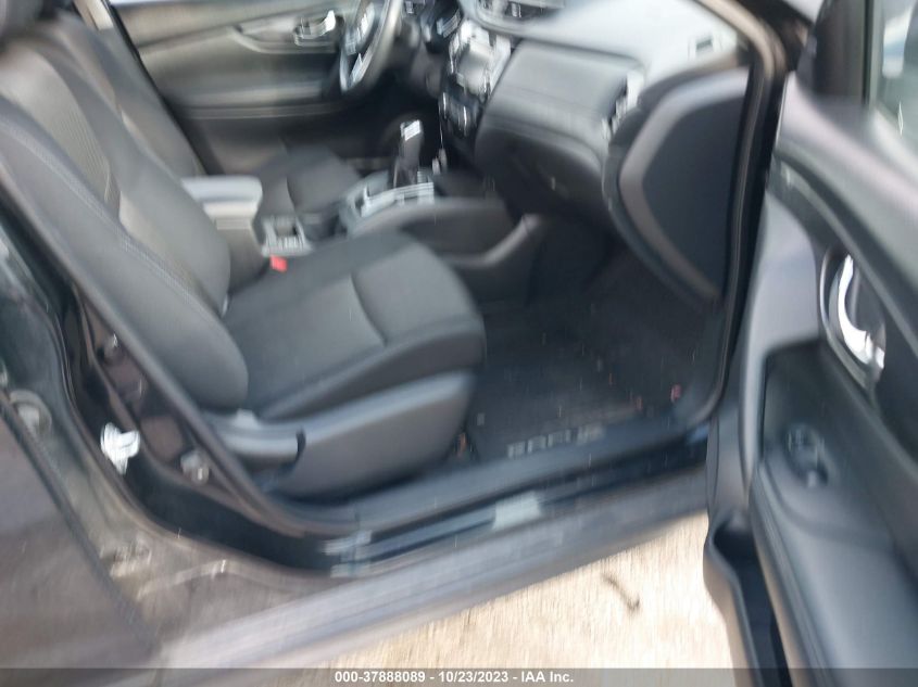 VIN KNMAT2MV0HP559760 2017 NISSAN ROGUE S/SV