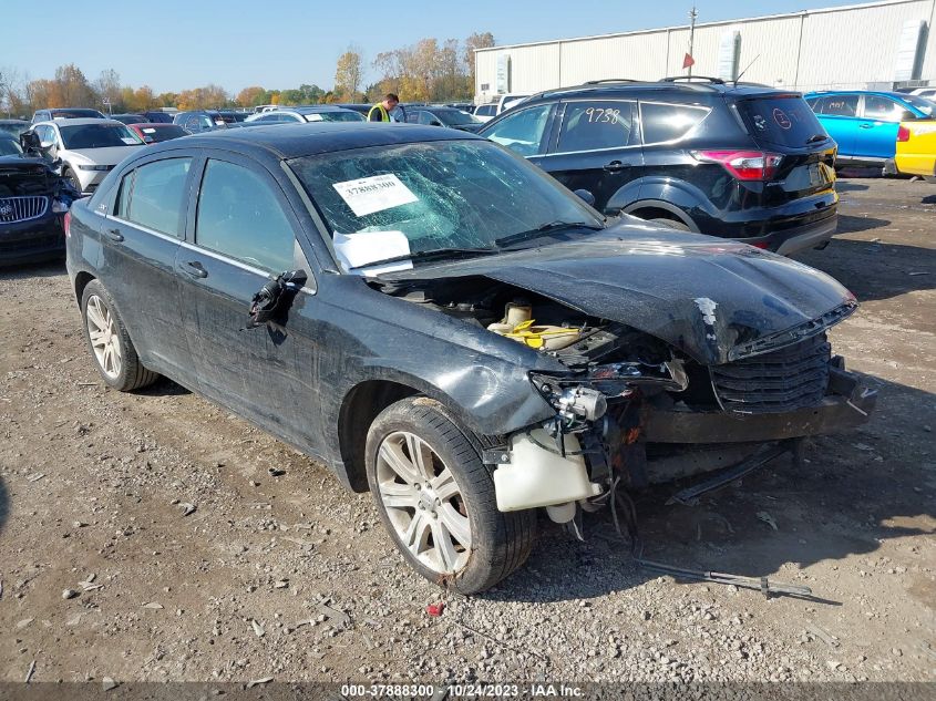 2013 CHRYSLER 200 TOURING - 1C3CCBBB6DN745170