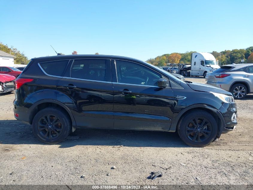 2019 FORD ESCAPE SE - 1FMCU9GD0KUB29264