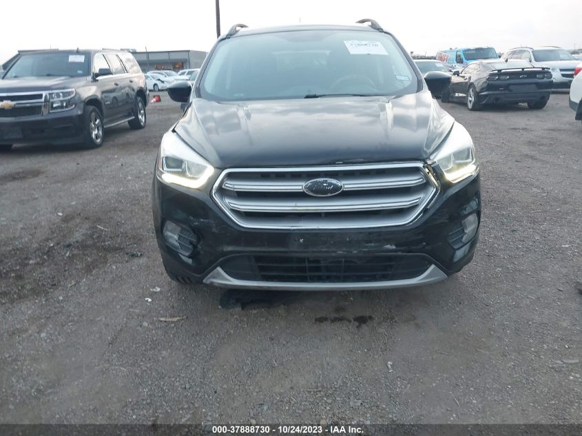 2017 FORD ESCAPE SE - 1FMCU0GD4HUC78037