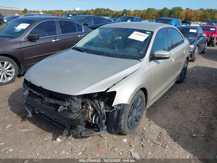 2014 VOLKSWAGEN JETTA SEDAN SE - 3VWD17AJ7EM243000