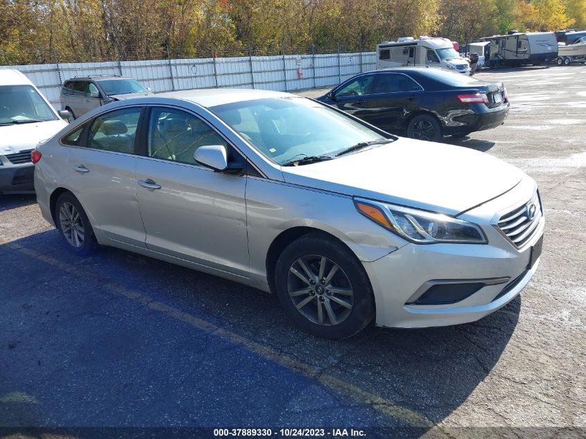 2016 HYUNDAI SONATA 2.4L SE - 5NPE24AF7GH377092