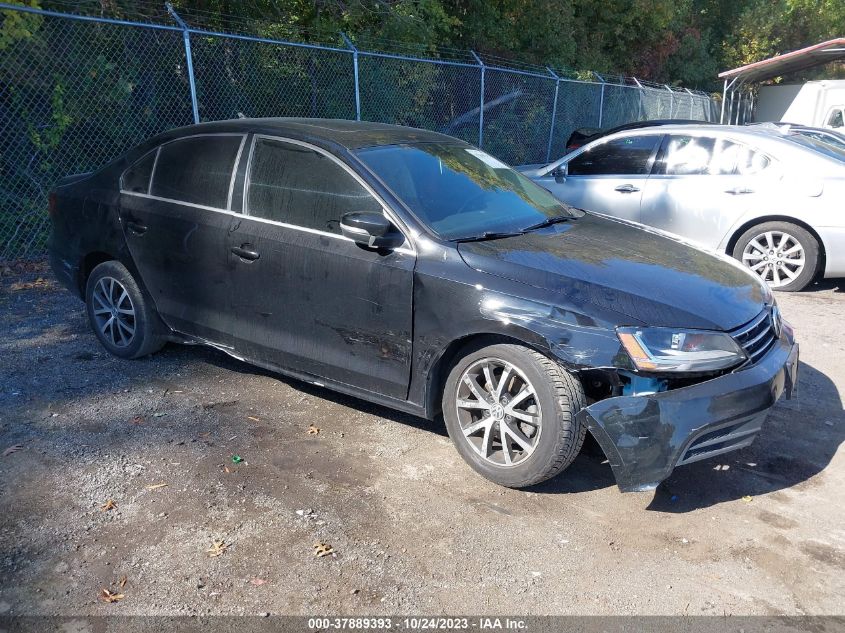 3VWDB7AJ5JM229720 VOLKSWAGEN JETTA SE/WOLFSBURG 2018
