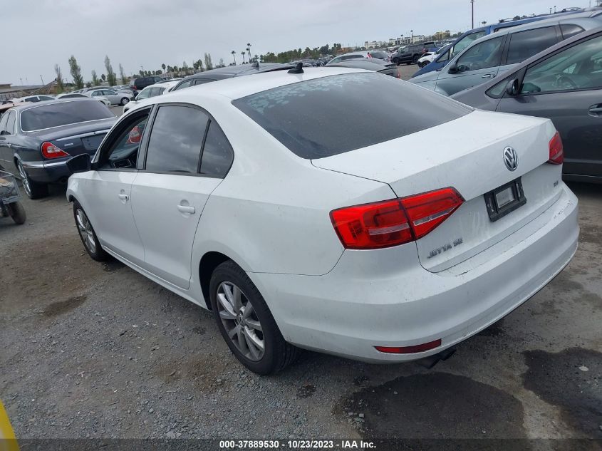 2015 VOLKSWAGEN JETTA SEDAN 1.8T SE - 3VWB07AJ4FM343633