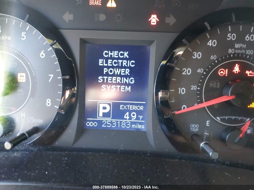 VIN 5TDKZ3DC0HS879819 2017 TOYOTA SIENNA LE