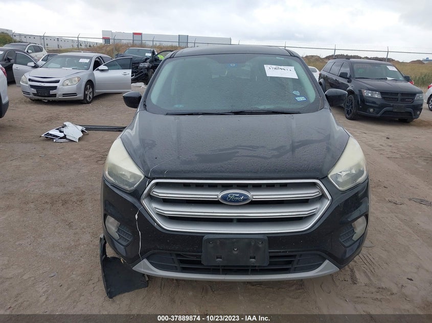 VIN 1FMCU0GD0HUA13759 2017 FORD ESCAPE SE