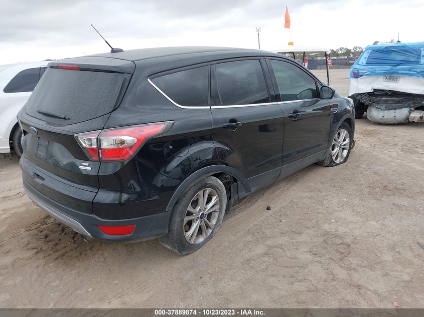 VIN 1FMCU0GD0HUA13759 2017 FORD ESCAPE SE