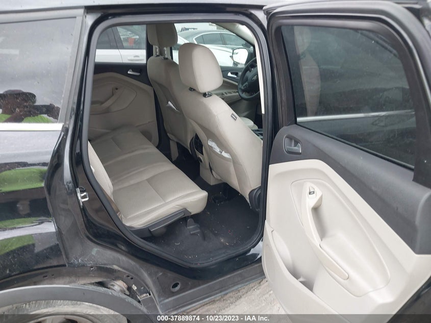 VIN 1FMCU0GD0HUA13759 2017 FORD ESCAPE SE