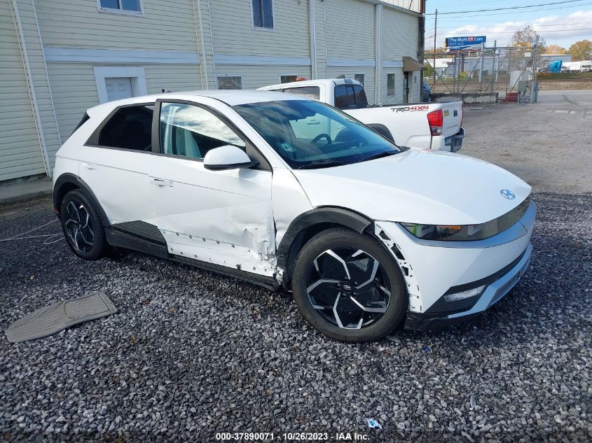 2022 HYUNDAI IONIQ 5 SE - KM8KMDAF6NU077720